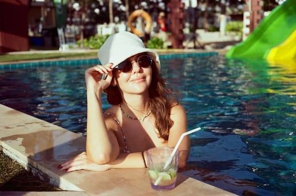 Pourquoi choisir une ville touristique avec piscines et jeux aquatiques pour vos vacances